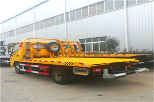 茶陵附近拖车救援搭电