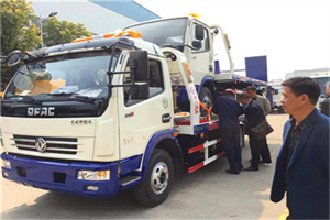 茶陵汽车道路救援拖车价格